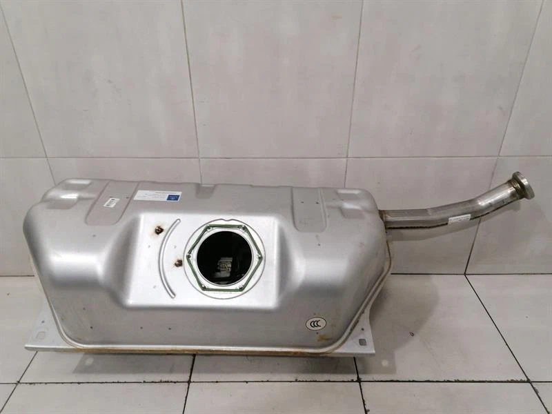 MERCEDES SL R231 Fuel Tank + Pump A2314700101 Kraftstofftank + Pumpe