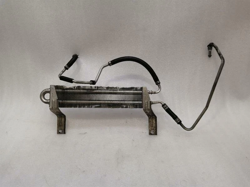 CHEVROLET CORVETTE C6 Power steering radiator 26097526 Servoölkühler