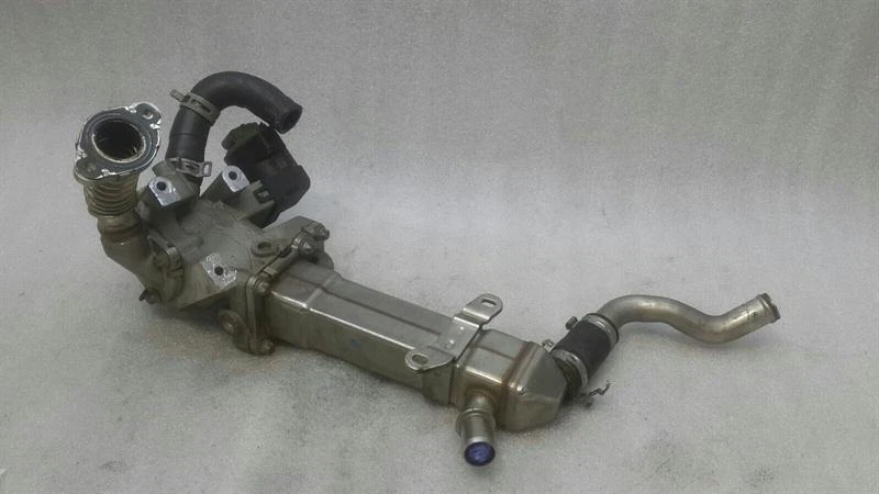 2014 MERCEDES C Class W205 EGR Cooler A2741420519 AGR Abgasrückführung M274