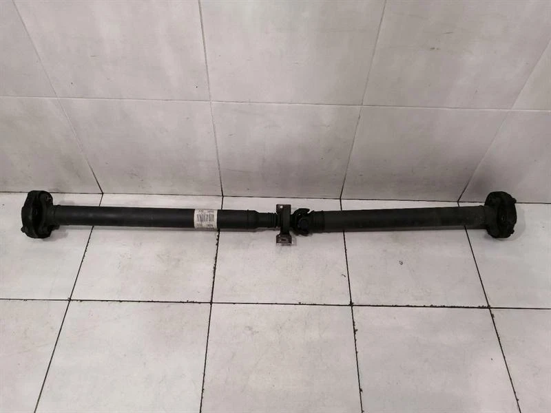 MERCEDES SL350 R230 Propshaft A2304101606 Kardanwelle