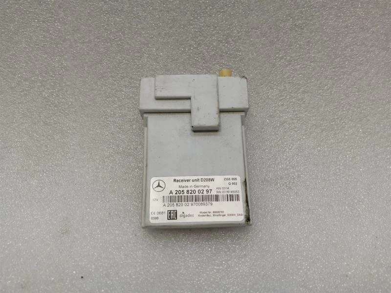 MERCEDES G-WAGEN W463 Remote Control Receiver Webasto A2058200297 Steuergerät