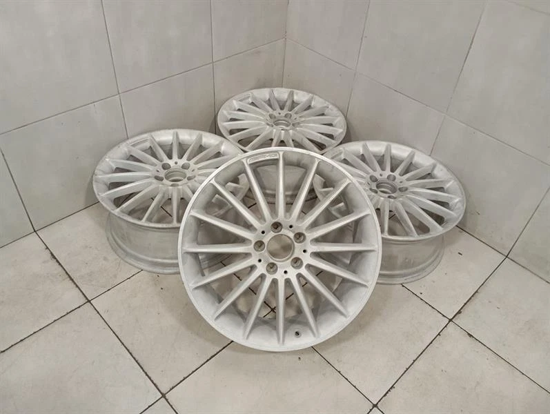 MERCEDES A Class W176  Alloy Wheel A1764010602 AMG SET Alufelge