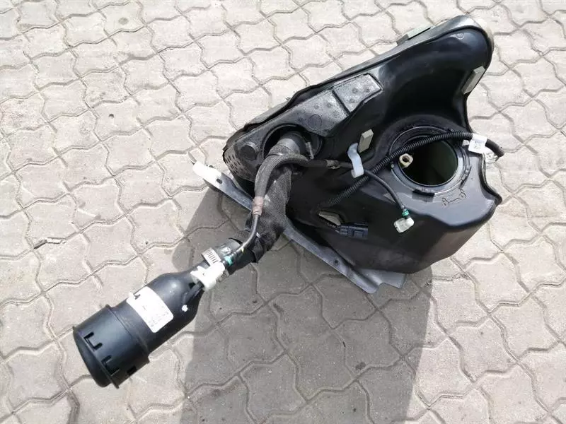 CHEVROLET CORVETTE C7 LEFT Fuel Tank 23448030 Kraftstofftank LINKS - Image 2