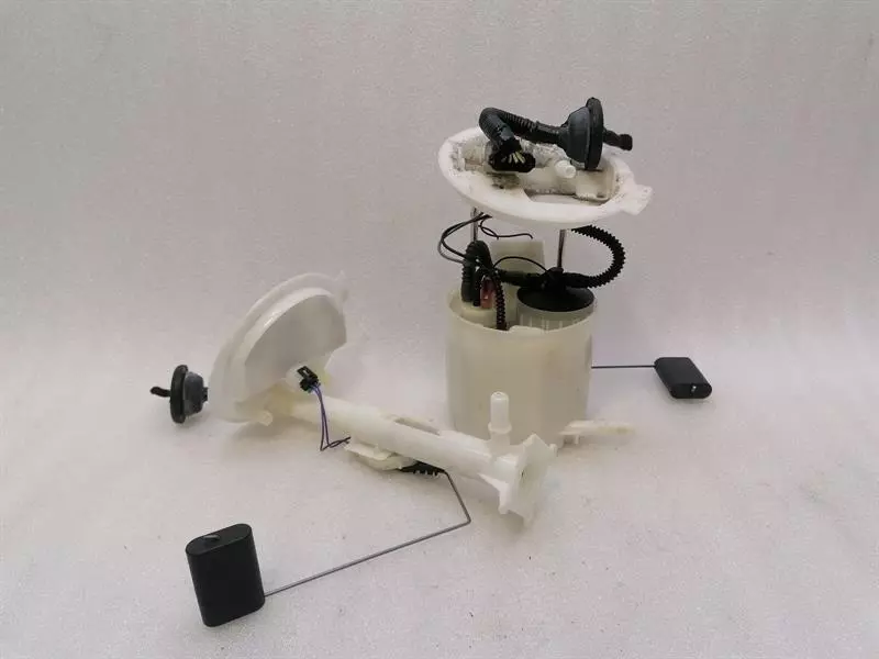 FORD MUSTANG MK6 S550 Fuel Pump Electric FR3C-9H307-BF Kraftstoffpumpe