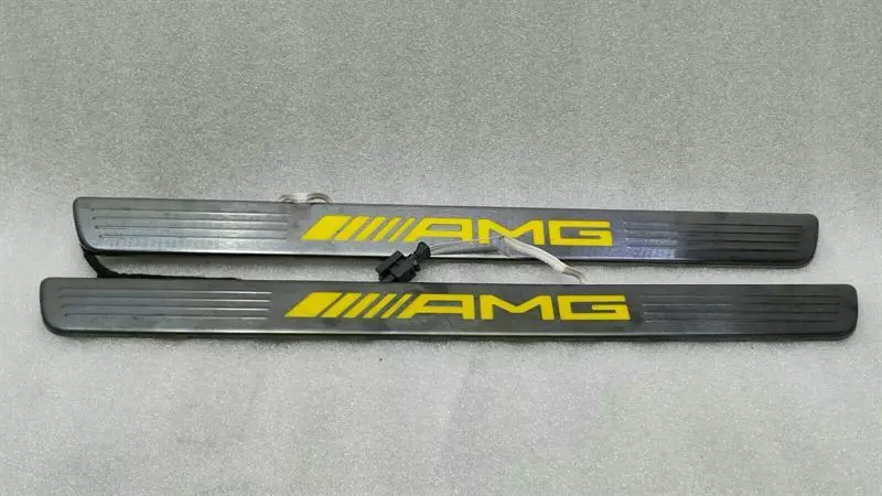 MERCEDES A45 AMG W176 Door Sill A1766806501 Einstiegsleiste Satz Yellow Edition