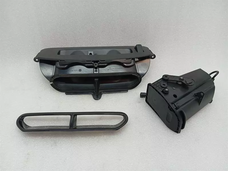 HARLEY-DAVIDSON 76000117 AIR DUCT 29200038 LUFTKANAL MEDIA COMPARTMENT