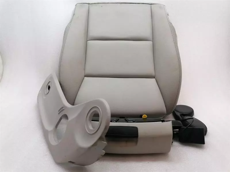 MERCEDES A Class W176 A2469102604  Sitz LEFT SEAT CUSHION  MEDIUM GREY 7C70