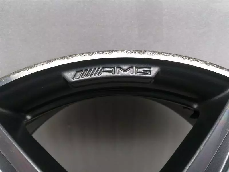MERCEDES CLS63 AMG CLS W218 FRONT Alloy Wheel A2184011802 Alufelge 9JX19H2 ET37 - Image 3