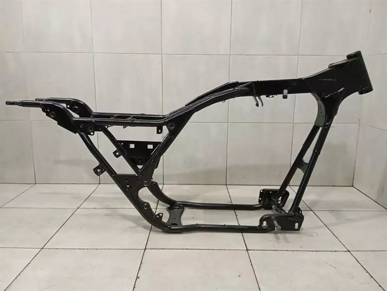 2005 HARLEY-DAVIDSON STREET GLIDE FLHTCSE2 CVO Frame 47900-02A Rahmen BRIEF