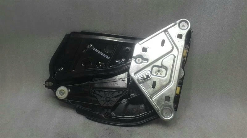 MERCEDES W205 Cabrio Left Rear Door Winder A2056700303 Fensterheber hinten LI