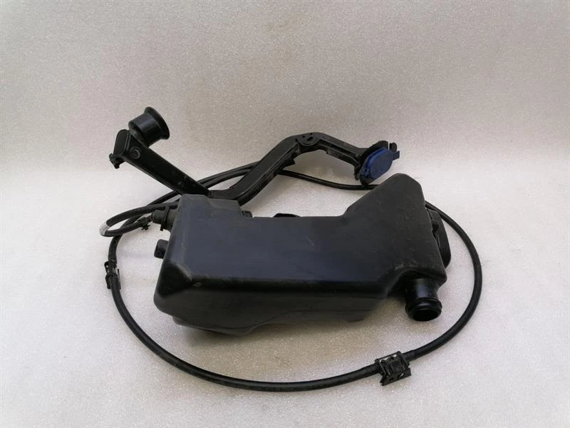 MERCEDES C Class W205 Washer fluid reservior A2058600860 Wischwasserbehälter