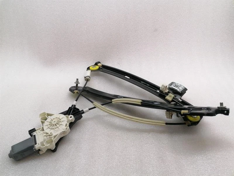 MERCEDES X290 GT63S AMG Left Front Door Winder A2577204709 Fensterheber vorne li