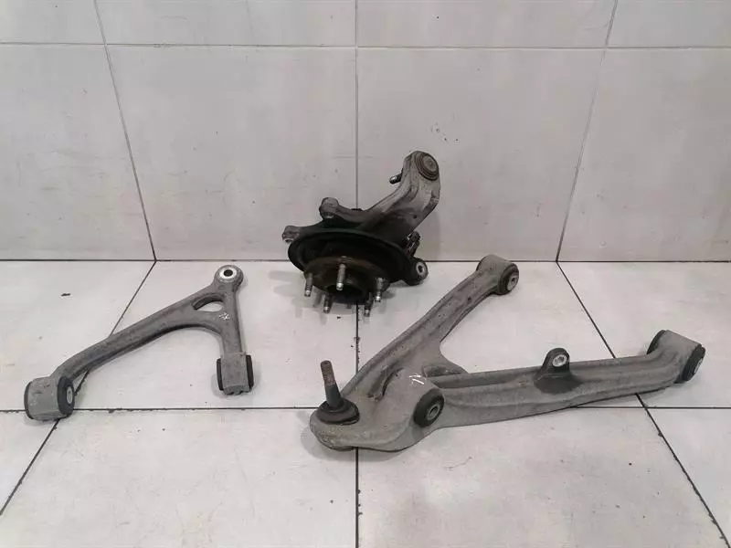 CHEVROLET CORVETTE C6 Left Rear Hub 88965638  Radlagergehäuse Hinten Links