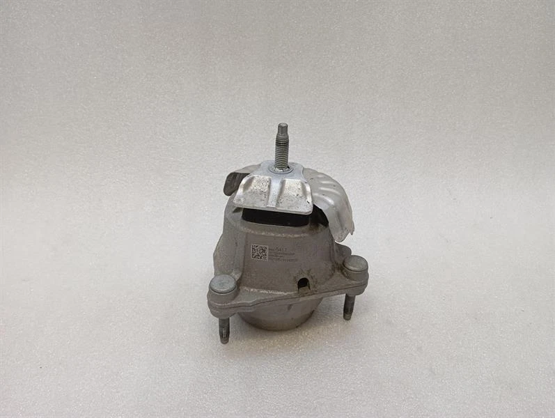CHEVROLET CORVETTE C8  Gearbox mount 84675417 Getriebehalter