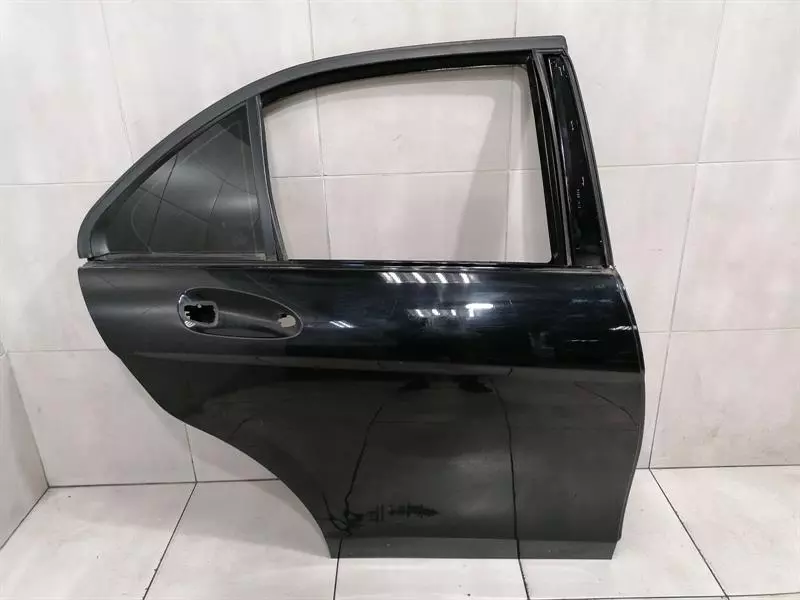 MERCEDES C Class W204 Right Rear Door A2047302200 Tür Hinten Rechts