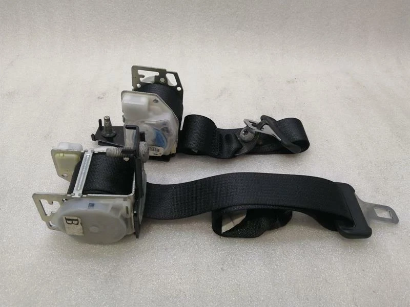 FORD MUSTANG MK5 Rear seat belt SET 5R33-63611B68-ABW Sicherheitsgurt Hinten