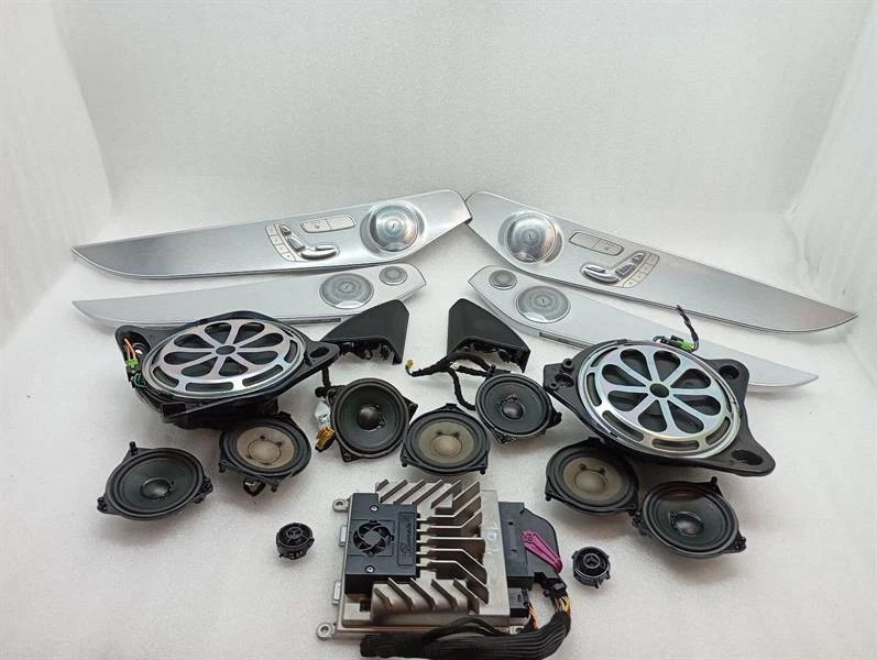 MERCEDES C Class W205 Speaker A2058201402 Lautsprecher BURMESTER SET