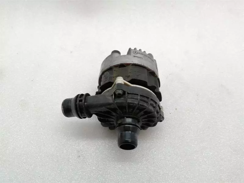 MERCEDES S-class W222 Additional cooling pump A0005003800 Kühlmittelpumpe Pumpe