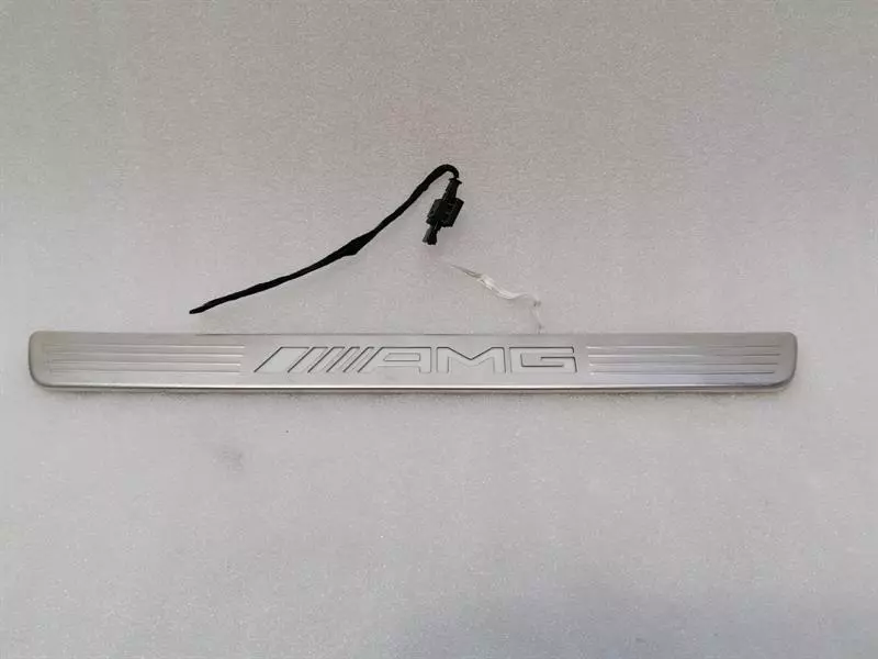 MERCEDES A Class W176 Right  Door Sill A1766805900 Einstiegsleiste AMG rechts