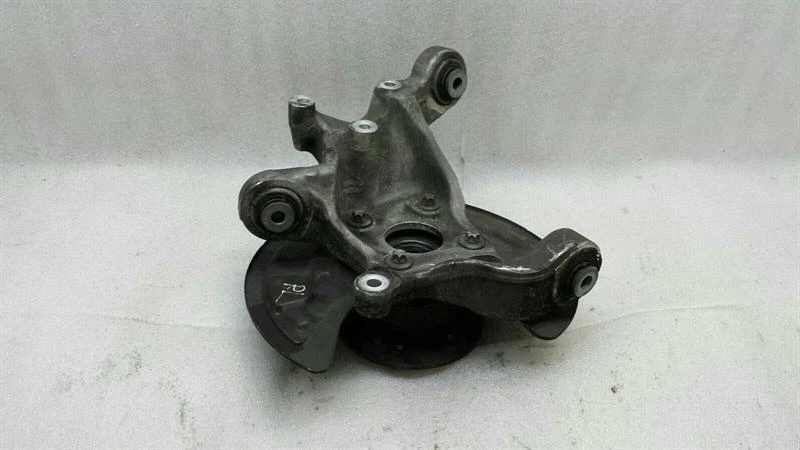 MERCEDES 4-matic W176 Radlagergehäuse Achsschenkel Hinten A1763500500 Rear Hub