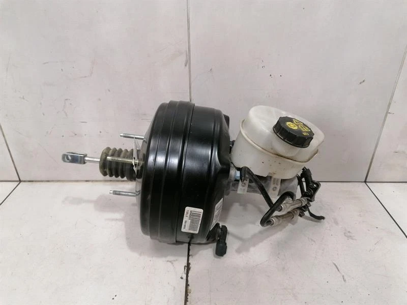 FORD MUSTANG MK6 S550 Brake Servo GR3C-2B195-RCR Bremskraftverstärker
