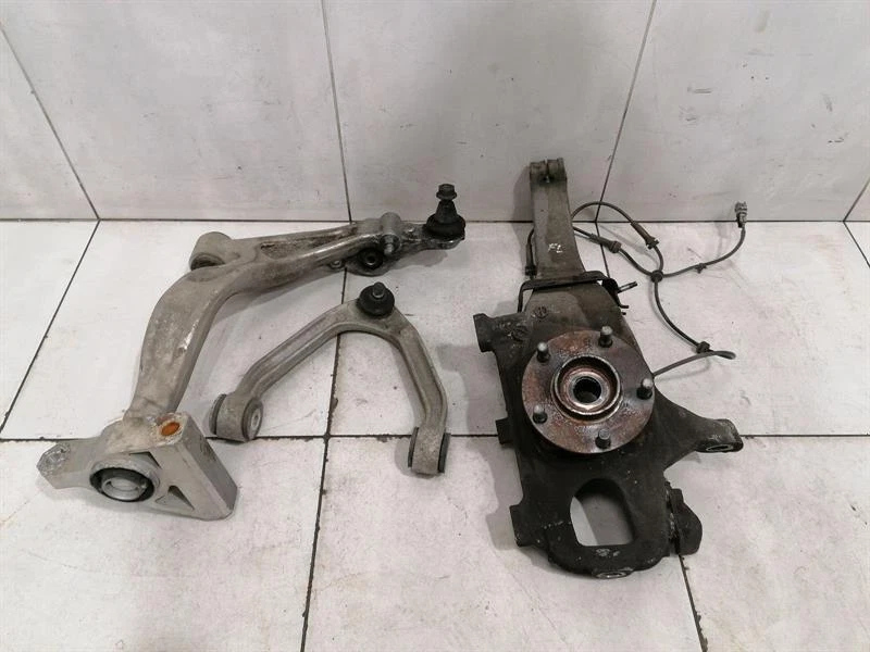 NISSAN GT-R R35 Left Front Hub 40015JF00A Radlagergehäuse Vorne Links SATZ SET