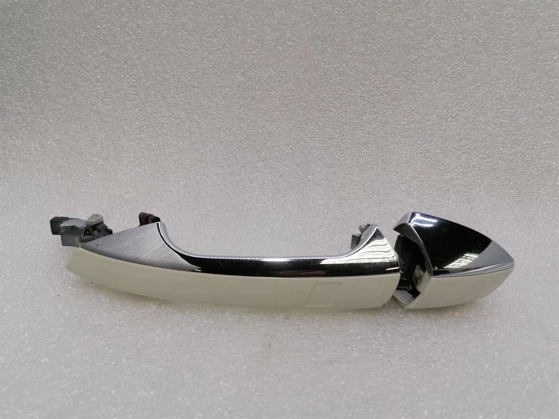 MERCEDES C Class W204 Door handle A2047600370  Türgriff KEYLESS