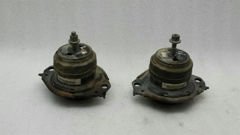 JEEP CHEROKEE Engine mounts 05038548AB Motorhalter Set SRT8 6.4 V8 2013