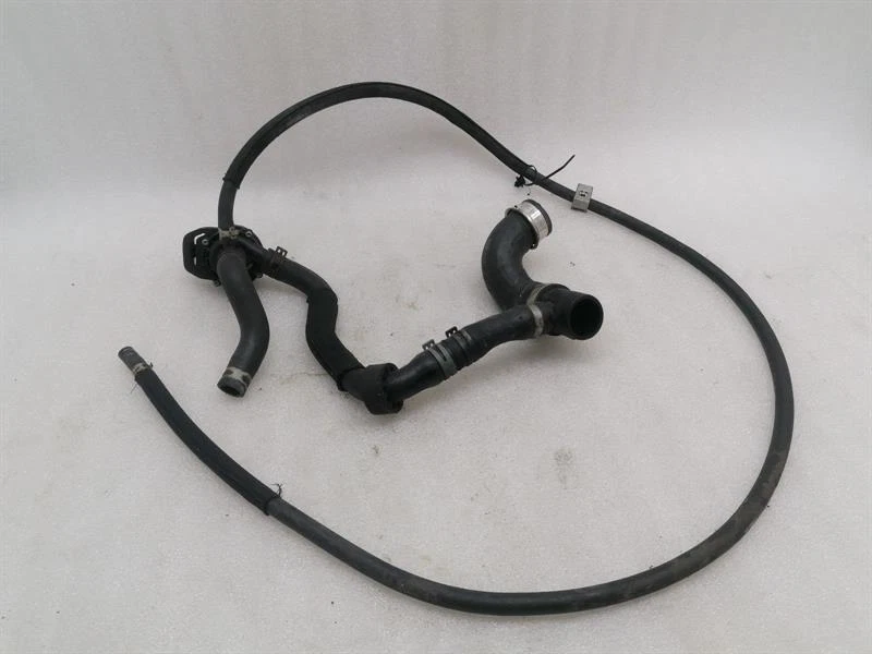 MERCEDES C63 AMG W204 Additional cooling pump A2045000475 Kühlmittelpumpe Pumpe