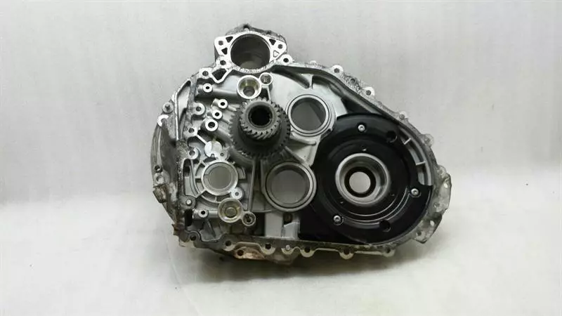 MERCEDES CLA W117 W246 Clutch housing shaft A2462704900 Schwungrad GEHÄUSE