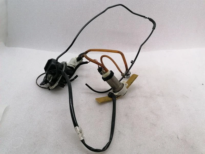 HARLEY-DAVIDSON Fuel Pump Electric 62908-08 Kraftstoffpumpe Spares or repair!