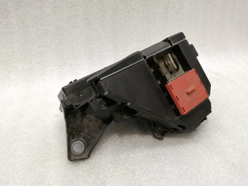 MERCEDES C Class W205 Fuse Box A2055407011 Sicherungskasten