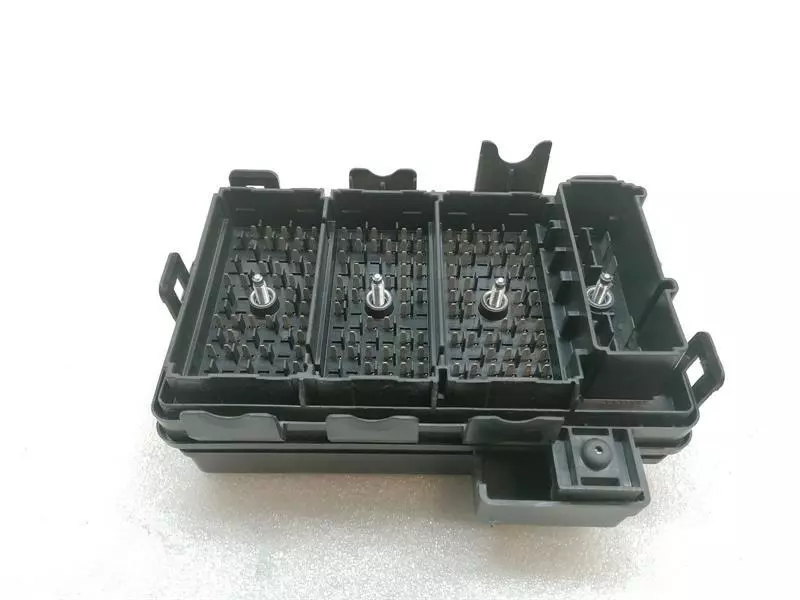 CHEVROLET CORVETTE C6 Fuse Box 21996326 Sicherungskasten - Image 2