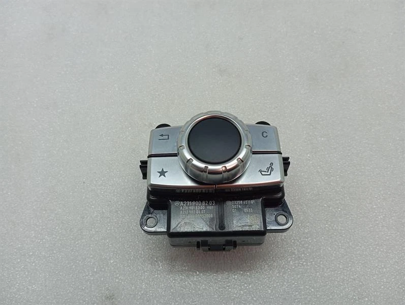 MERCEDES SL R231 Multimedia Switch A2319008203 Media Schalter