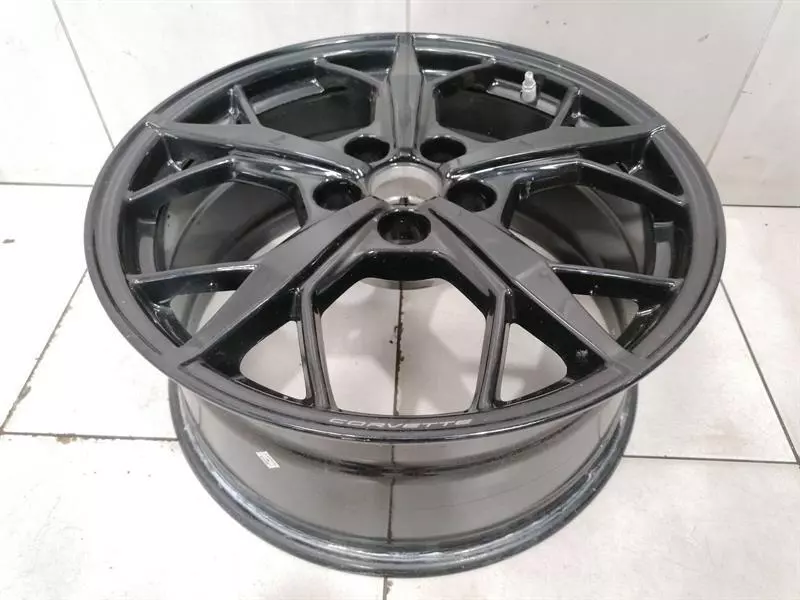 CHEVROLET CORVETTE C8  Alloy Wheel 23404165 Alufelge 19x8.5 19" ET52 FRONT  R19