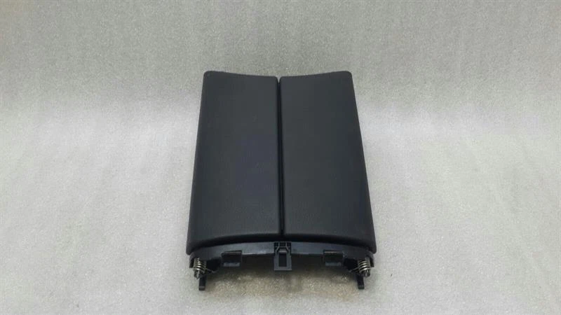 MERCEDES C Class W205 Armrest A2056800096 Mittelarmlehne Armlehne