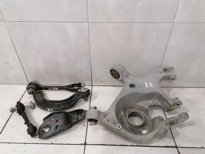 FORD MUSTANG MK5 Right Rear Wishbone FR3V-5A970-CB Querlenker Hinten Rechts