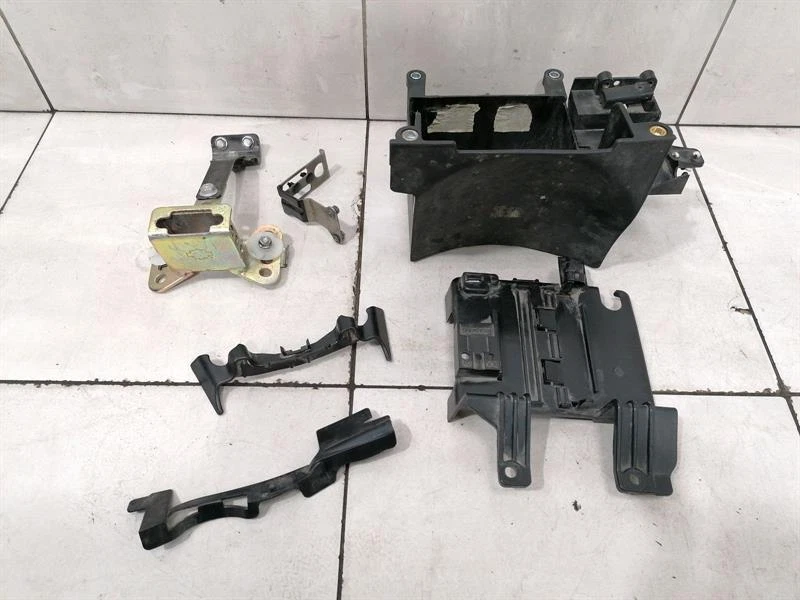 HARLEY-DAVIDSON 2014-2020 BATTERY CADDY 66000010A Halter Träger  69200174