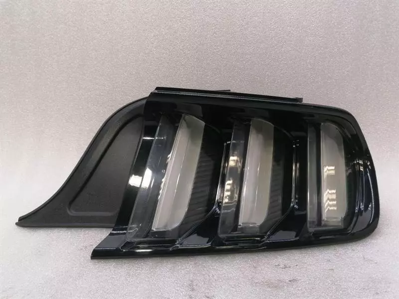 FORD MUSTANG MK6 S550 Right Rear Light FR3B-13B504-CN Rückleuchte Hinten EURO
