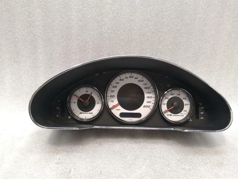 MERCEDES W219 Instrument cluster A2195405111 Speedometer AMG V8 CLS55 E55 MPH