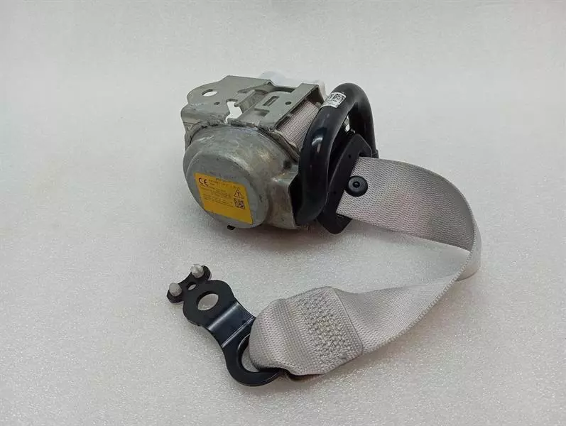 MERCEDES C Class W205 Rear seat belt A2058600685 Sicherheitsgurt Gurt Hinten
