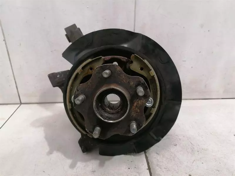 NISSAN GT-R R35 Right Rear Hub 43018JF00A Radlagergehäuse Hinten Rechts
