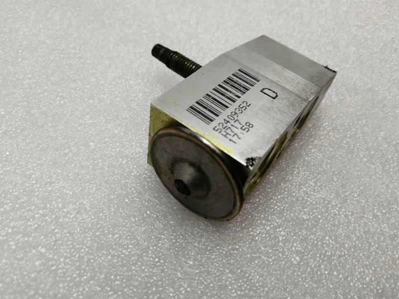 CHEVROLET CORVETTE C6  A/C Pipe 22759527 Klimaleitung Klima Klimaanlage - Image 4