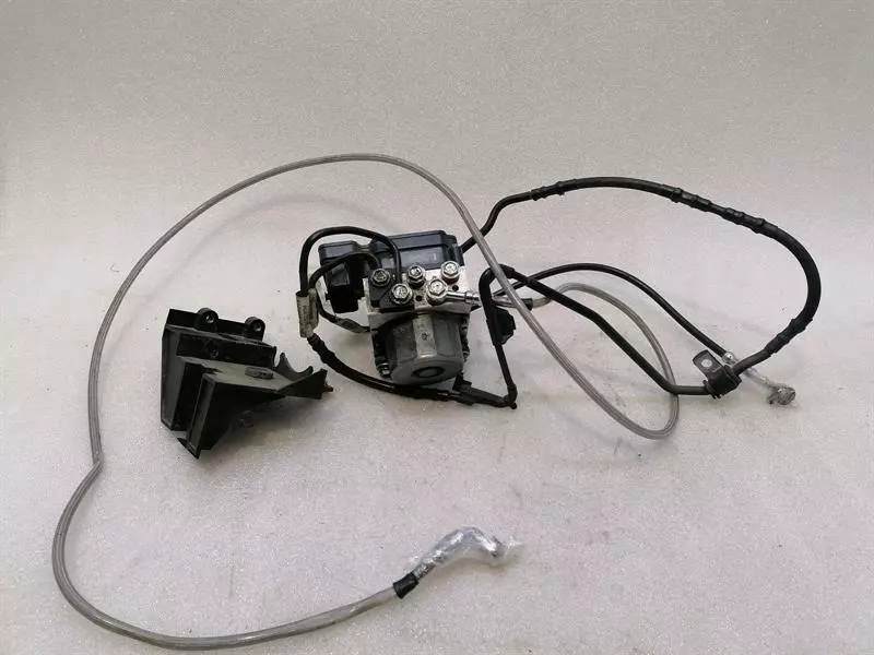 HARLEY-DAVIDSON ROAD GLIDE FLTRUSE CVO A.B.S Pump 41100013A ABS Pumpe