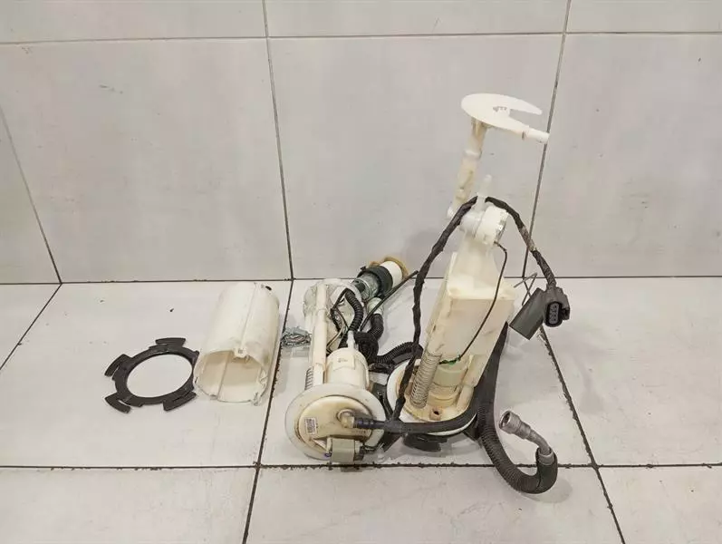 CHEVROLET CORVETTE C6 Fuel Pump Electric 19420858 Kraftstoffpumpe