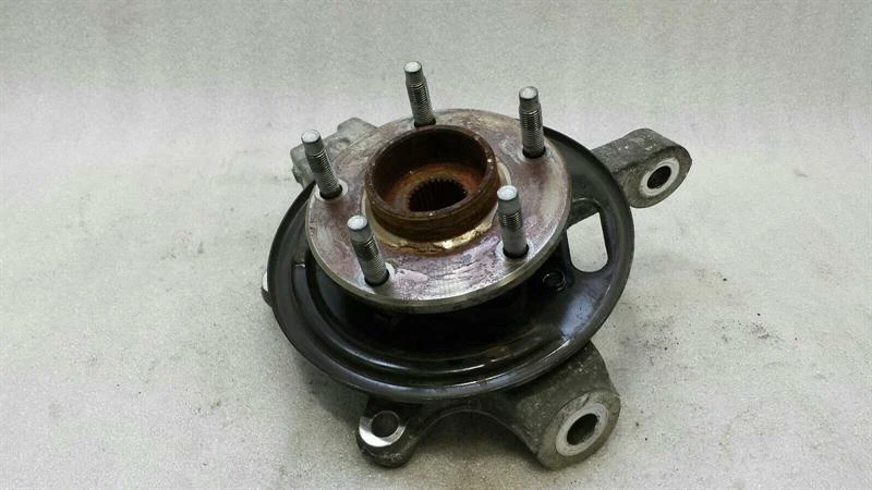 CHEVROLET CORVETTE C6 Left Rear Hub 88965638 Radlagergehäuse Hinten Links