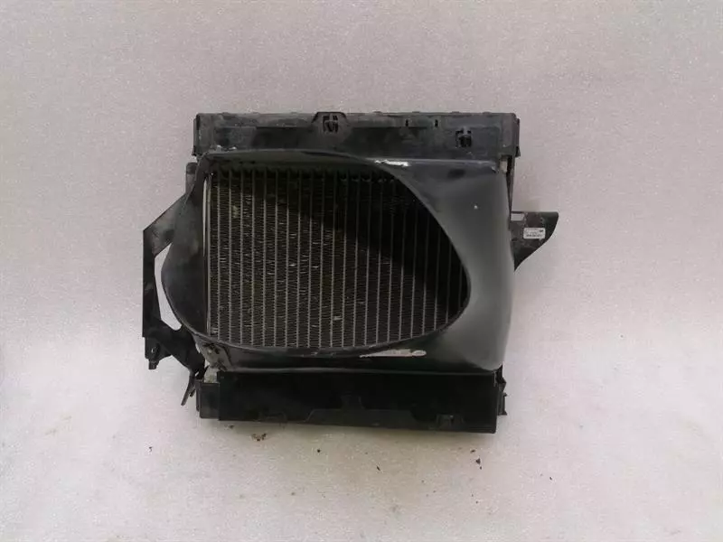 MERCEDES SL R231 SL63 AMG Left Water radiator A0995003203 Wasserkühler Kühler Li