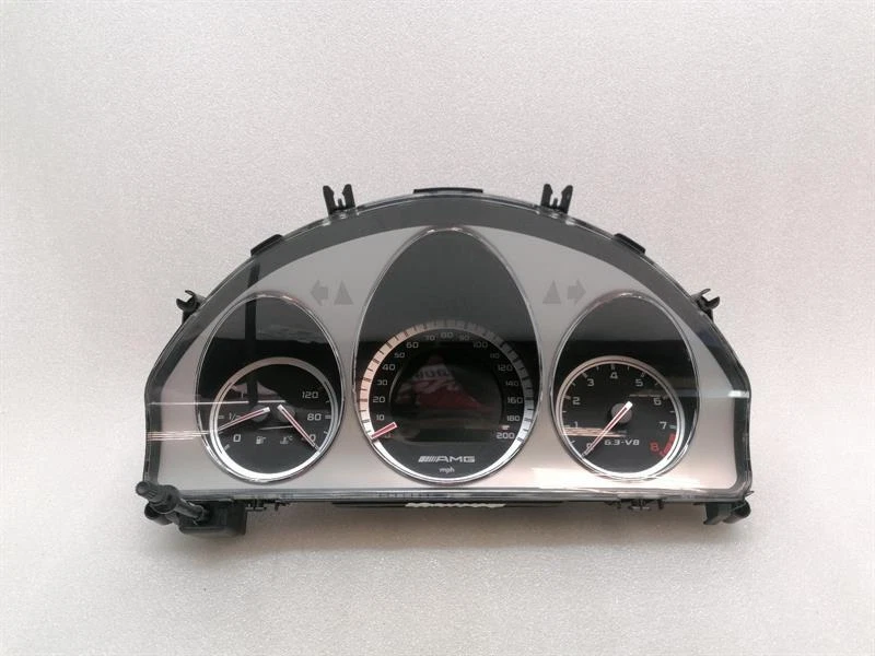 MERCEDES C63 AMG V8 W204 Instrument cluster A2045404647 Speedometer M156 MPH UK