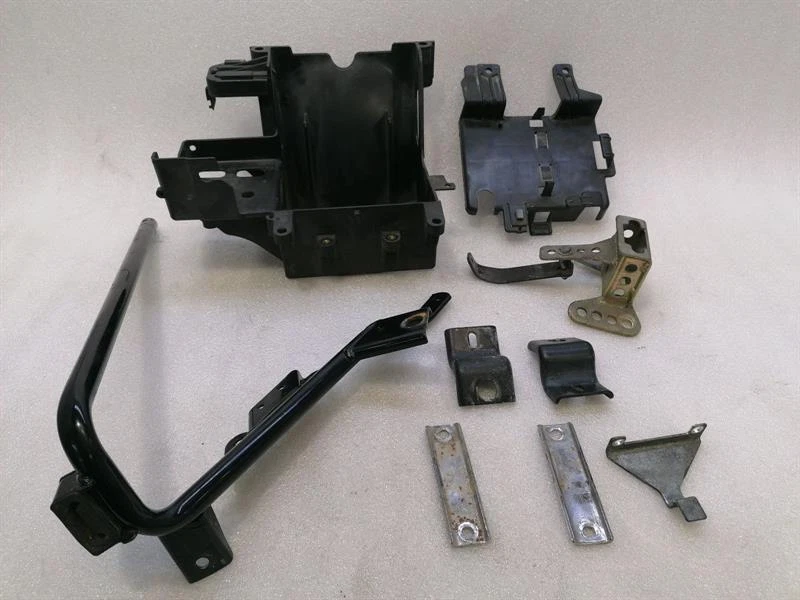 HARLEY-DAVIDSON ELECTRA GLIDE FLHTK 09-13 Left Bracket 49187-09 Koffer Halter