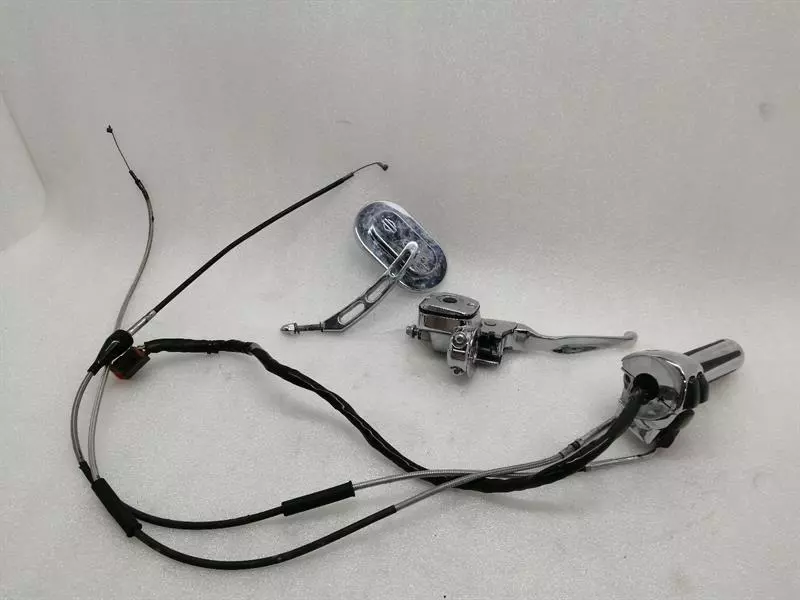 HARLEY-DAVIDSON CVO Brake Master Cylinder 41700740 Hauptbremszylinder 71612-96